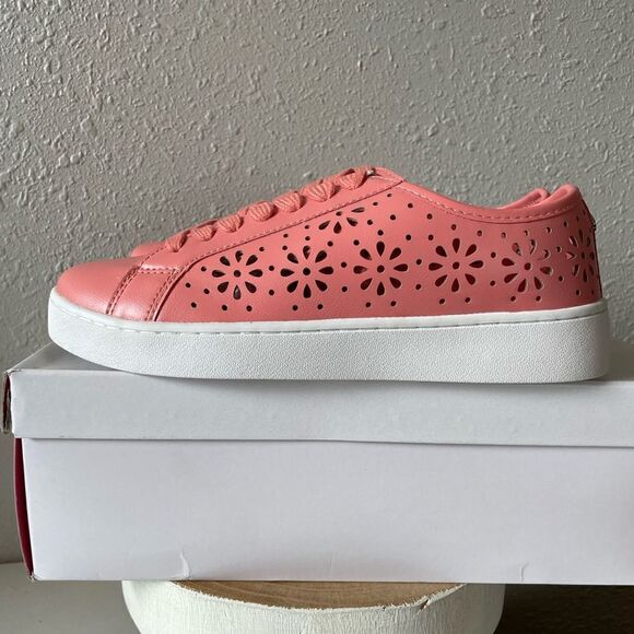 NIB Isaac Mizrahi Live Pink Perforated Tamara Sneakers Sizes 6, 8.5, and 9M - Picture 5 of 11